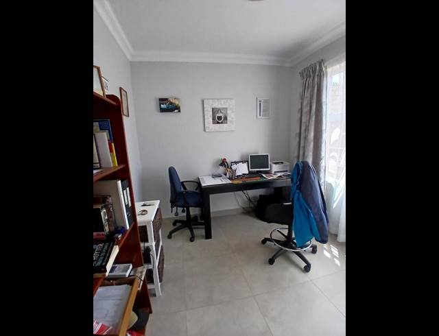 3 BEDROOM DUPLEX FOR SALE IN CASSELDALE